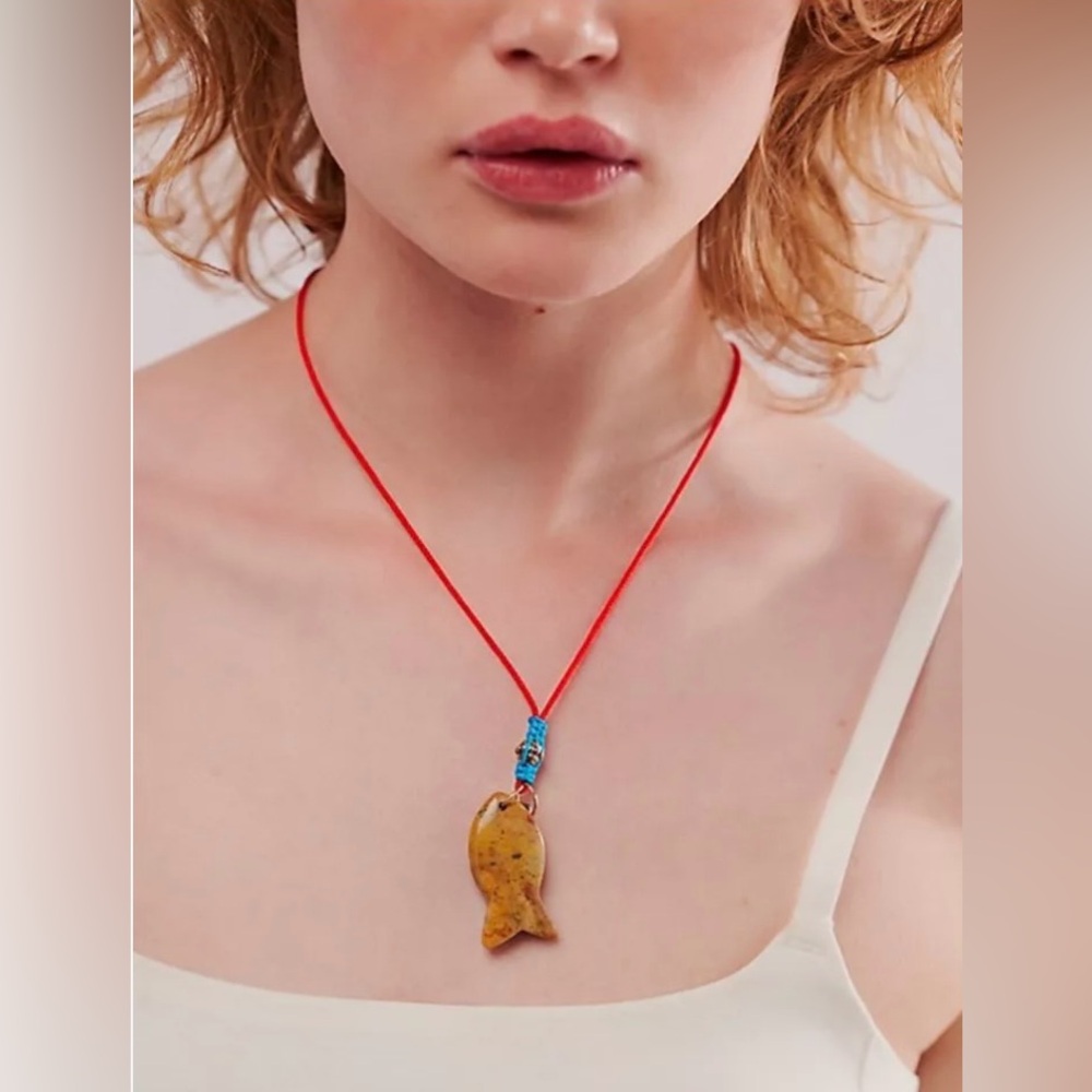 Free People Odele Pendant Necklace in Fish NWT